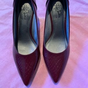 Life Stride Burgundy Patent Leather Snake Print 3” Heels